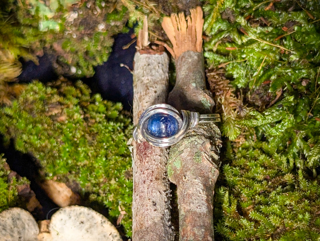 Blue Kyanite Silver Ring Size 6.5