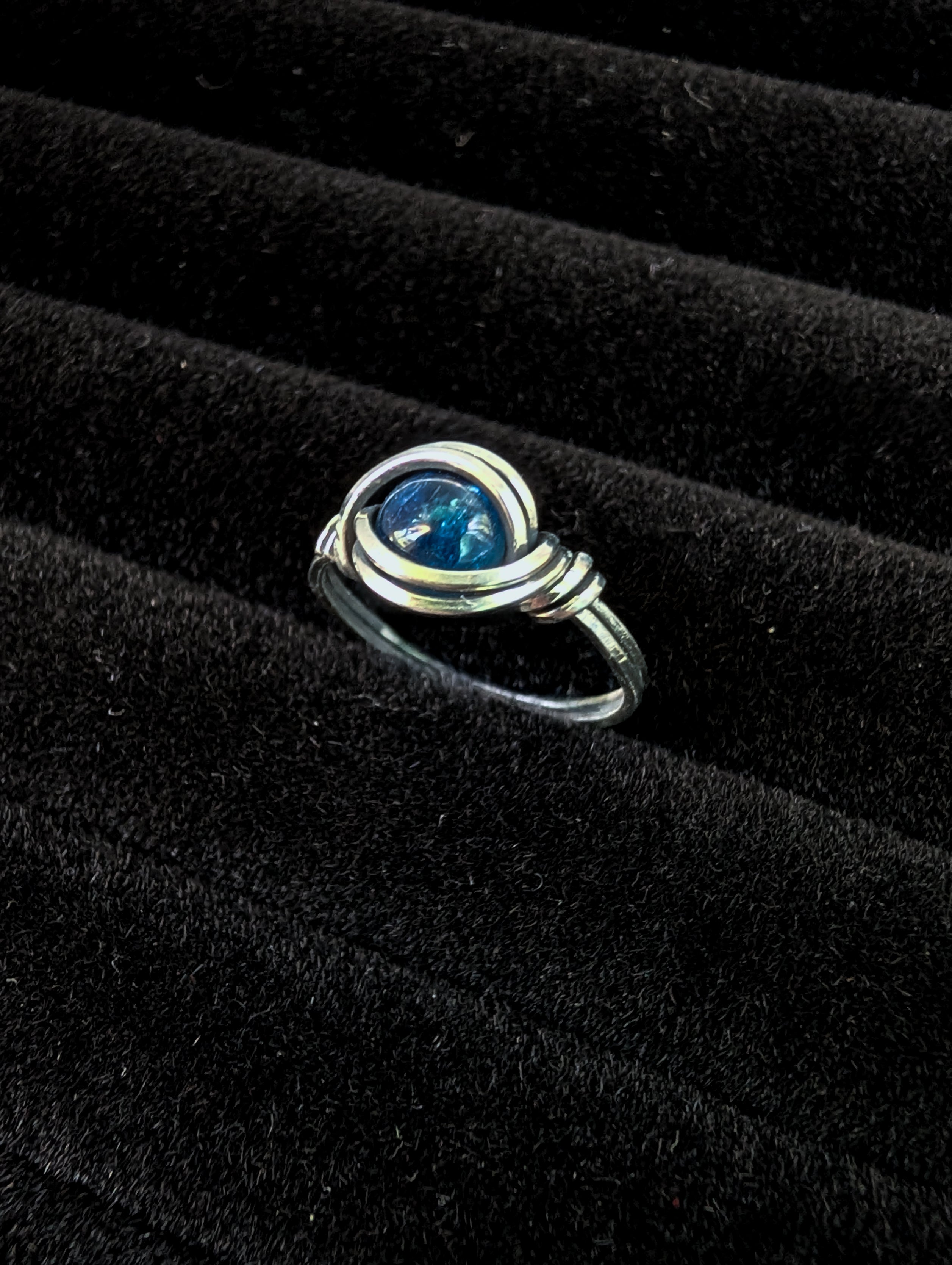 Blue Kyanite Silver Ring Size 6.5